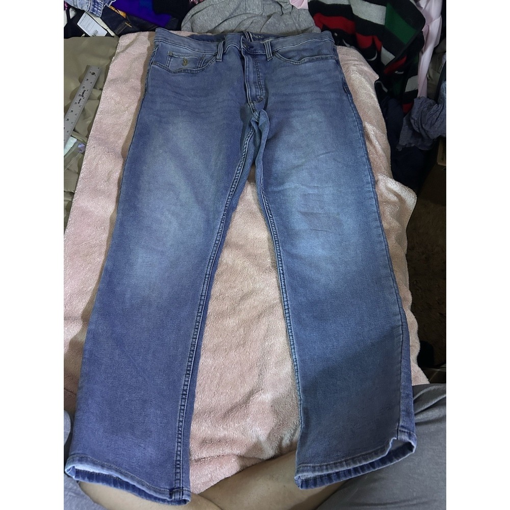 U.S. Polo Assn Men's Jeans 36 X 30. Straight Leg. Medium Blue Wash
